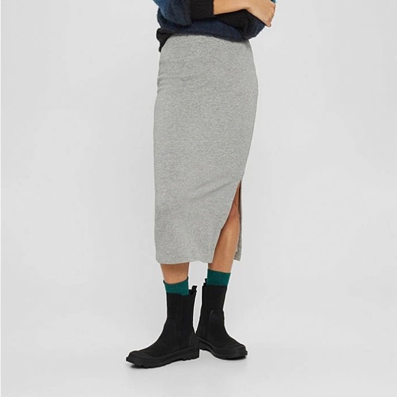 Esprit Maxi Skirt. New! - Picture 2 of 3